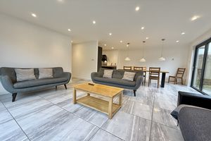 Open Plan Living- click for photo gallery